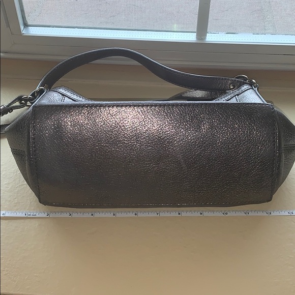 ⚡️SALE⚡️KATE SPADE Metallic Purse - Picture 6 of 8